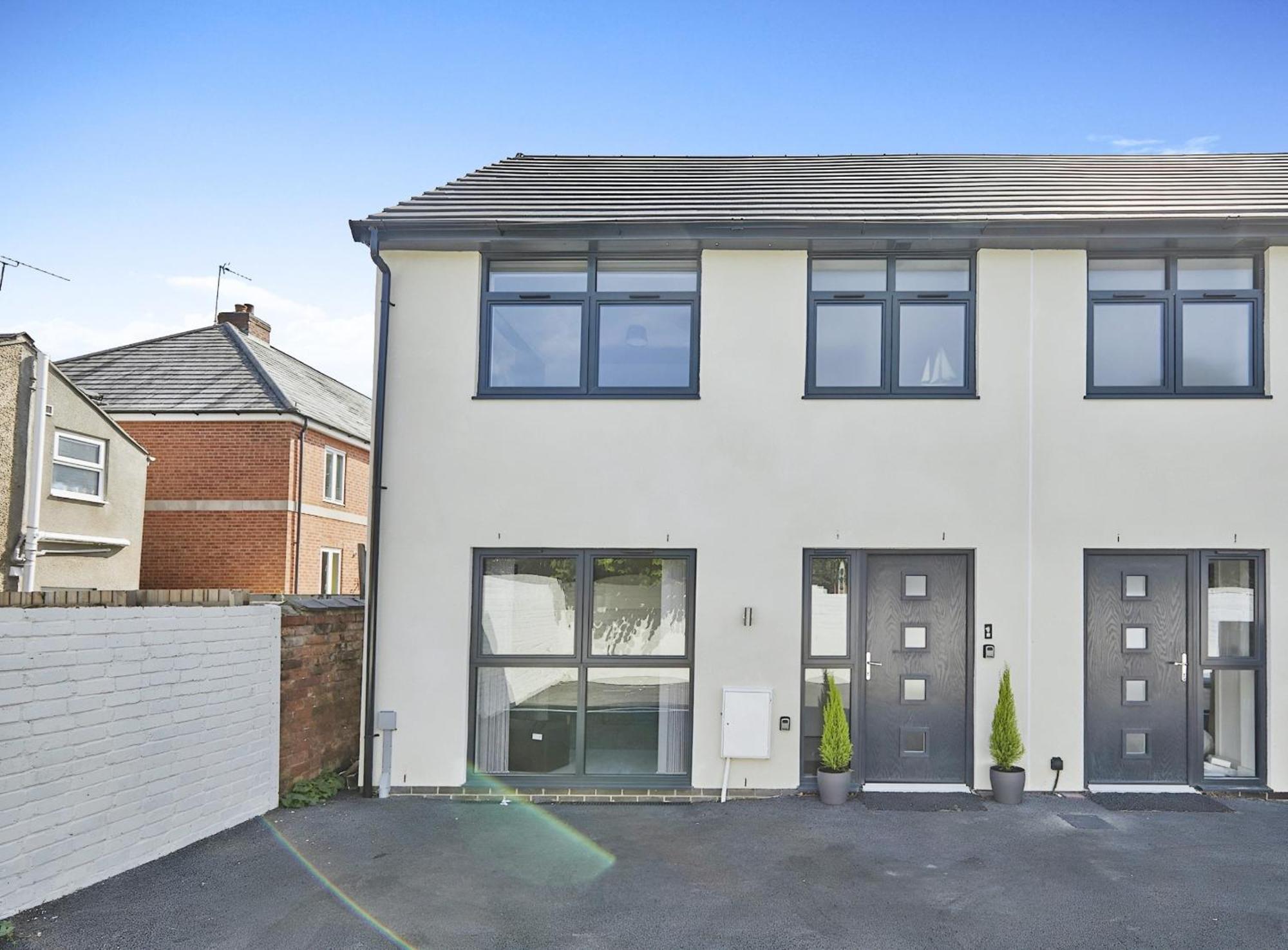Modern Home In Derby City Centre - Free Gated Parking Extérieur photo