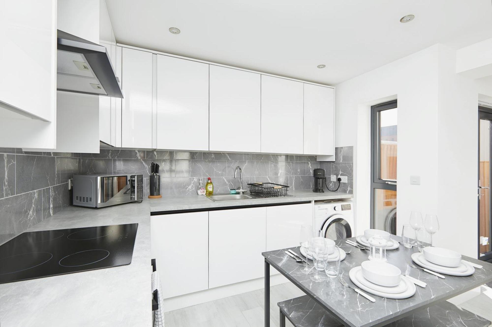 Modern Home In Derby City Centre - Free Gated Parking Extérieur photo