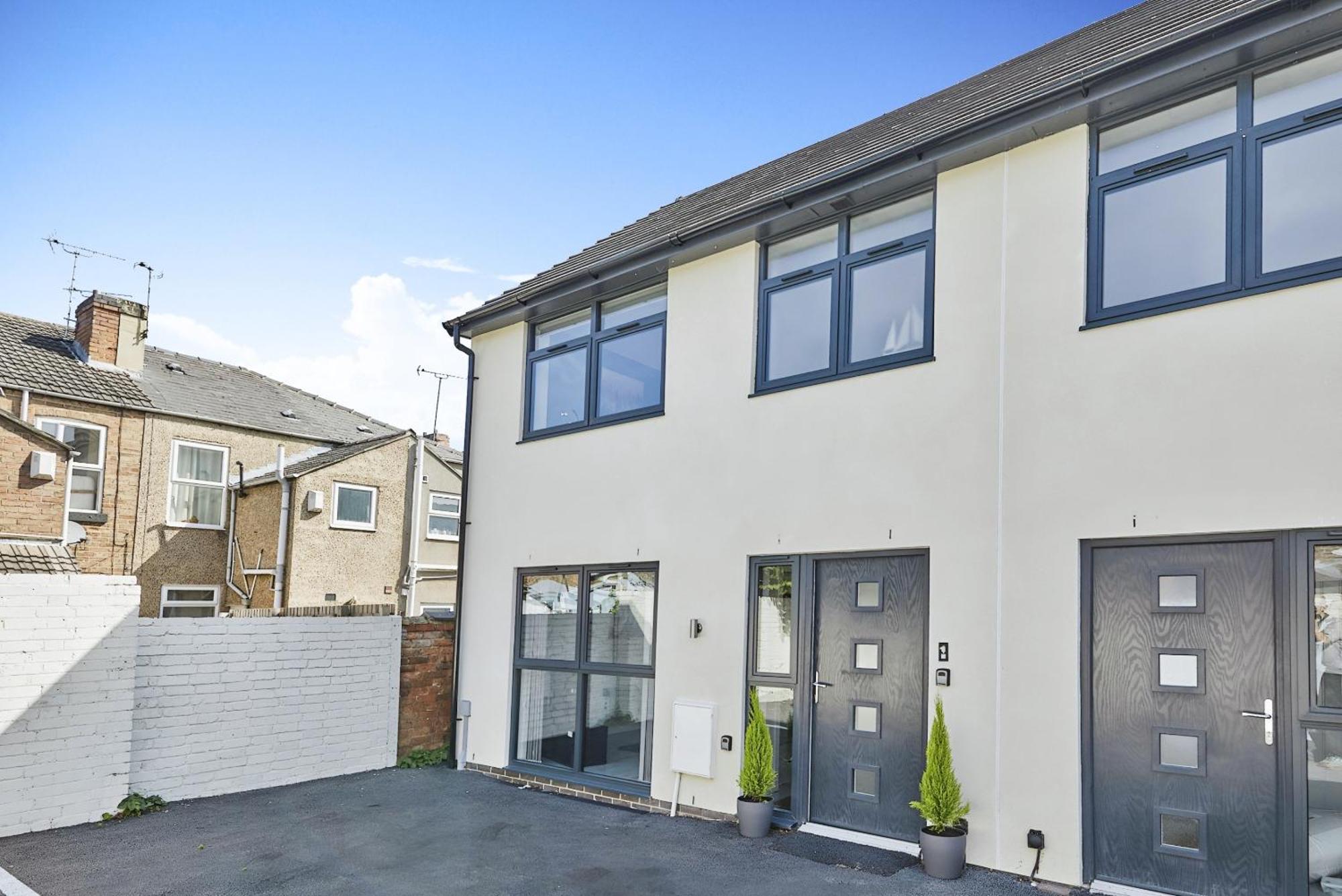 Modern Home In Derby City Centre - Free Gated Parking Extérieur photo